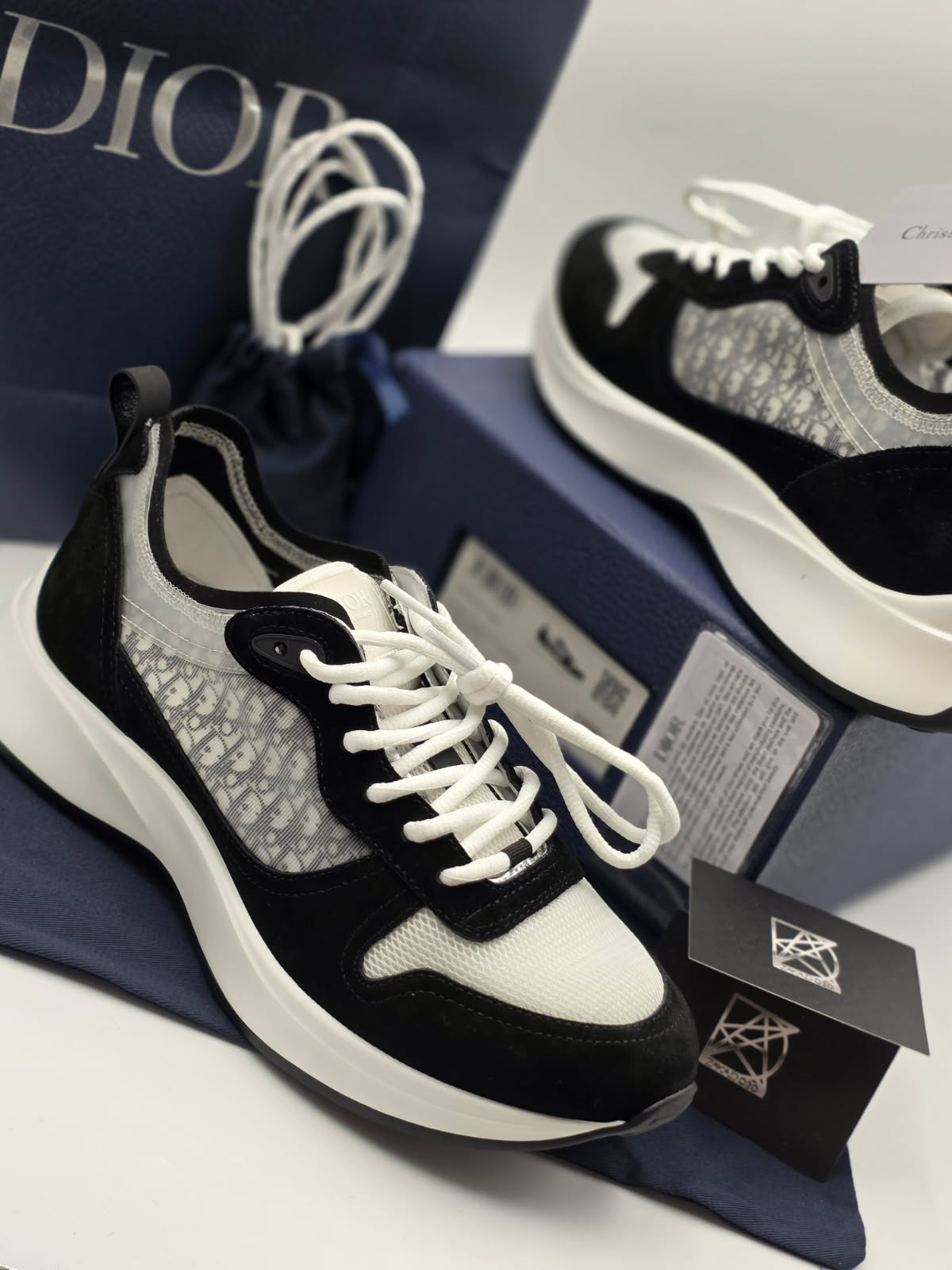 Roma Classic Sneakers